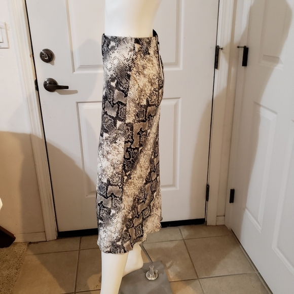 NWT $79 Sanctuary Queensnake Everyday Midi Skirt Size Small - Picture 4 of 8